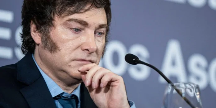 Milei pide paciencia tras la caída de la industria y reafirma su plan económico