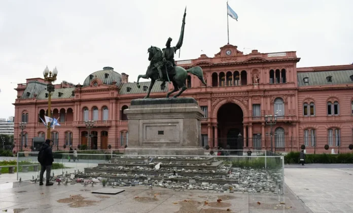 Cuánta deuda en dólares vence en julio de 2026 y cómo planea pagarla el Gobierno