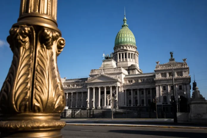 El Gobierno enviará al Congreso una reforma de la Ley de Sociedades para atraer inversiones