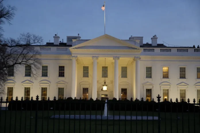 Trump reunió a los CEOs de la IA en la Casa Blanca para acelerar inversiones
